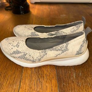 Cole Haan Women's Zerogrand Ballet Flats Size 6 Multicolor Snakeskin